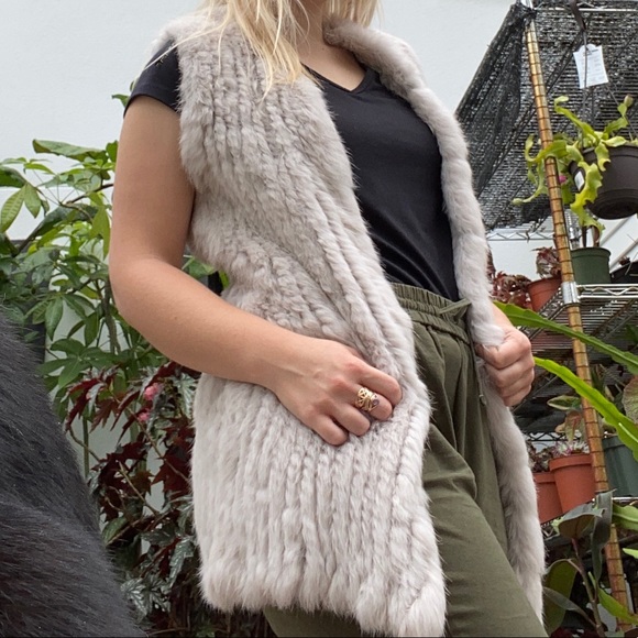 Light grey real rabbit fur vest - Picture 3 of 7